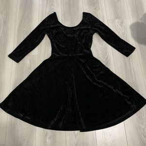 Velvet Low-Back 3/4 Sleeve Mini Dress